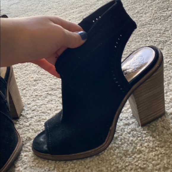 Open toe booties - Picture 2 of 3